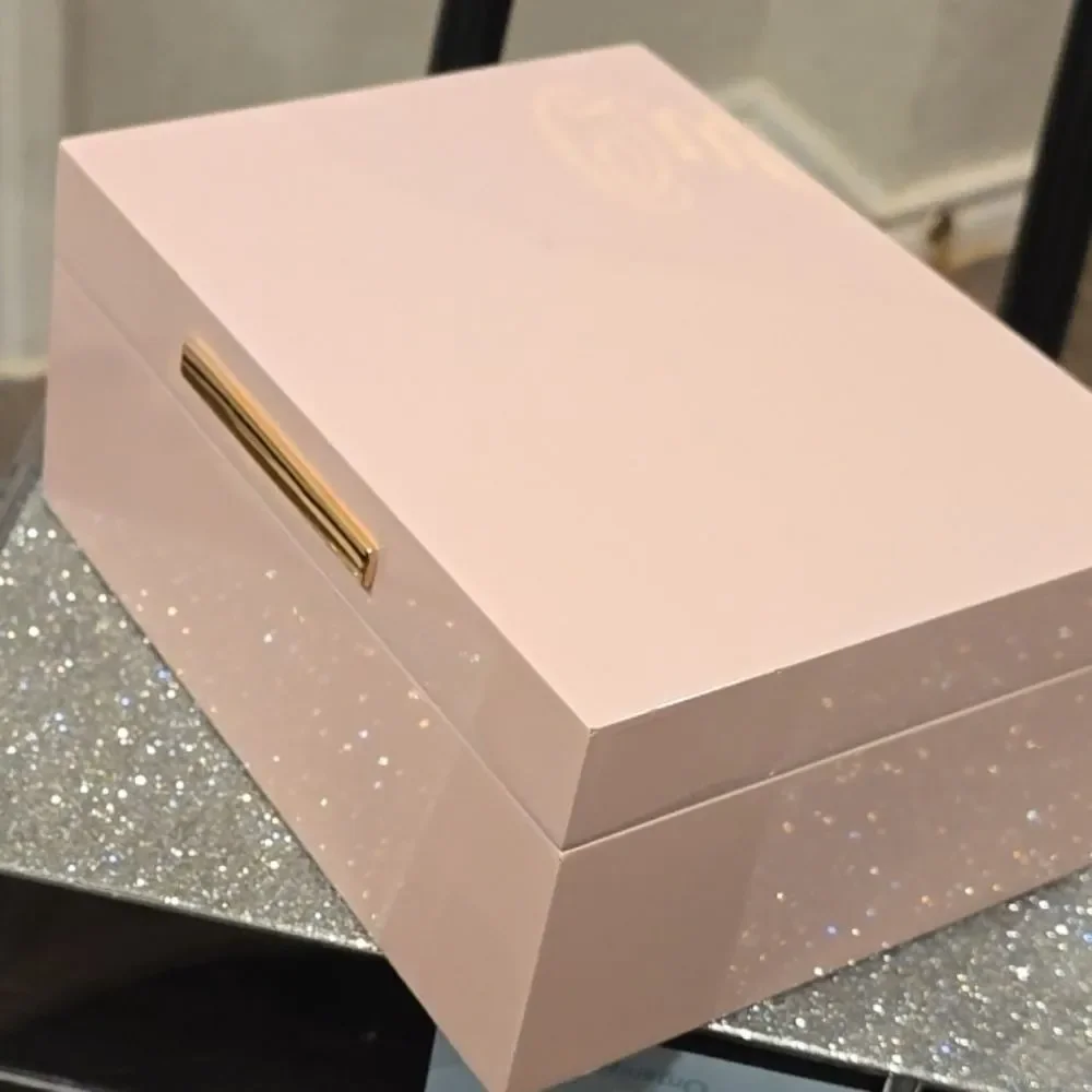 At Home Pink‎ & Gold Jewelry Storage Case